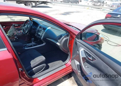 2014 Nissan Altima 2.5 Sv z USA, uszkodzony, nr VIN 1N4AL3AP2EC288480